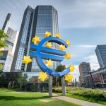 BCE, tassi fermi al 2,25%: Lagarde avverte sul rischio inflazione